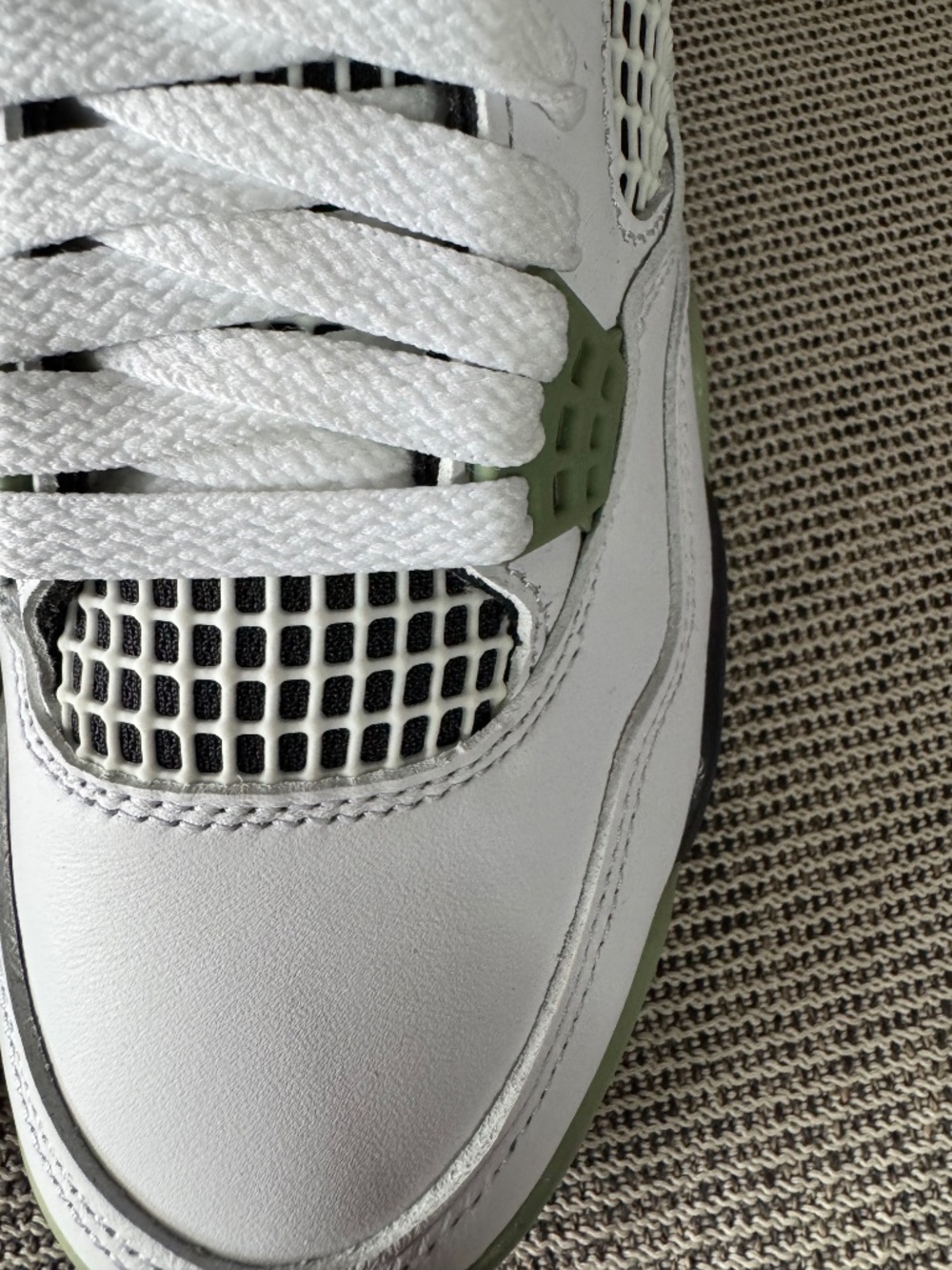 Jordan 4 Retro Seafoam (Women's) - Picture 5 of 12